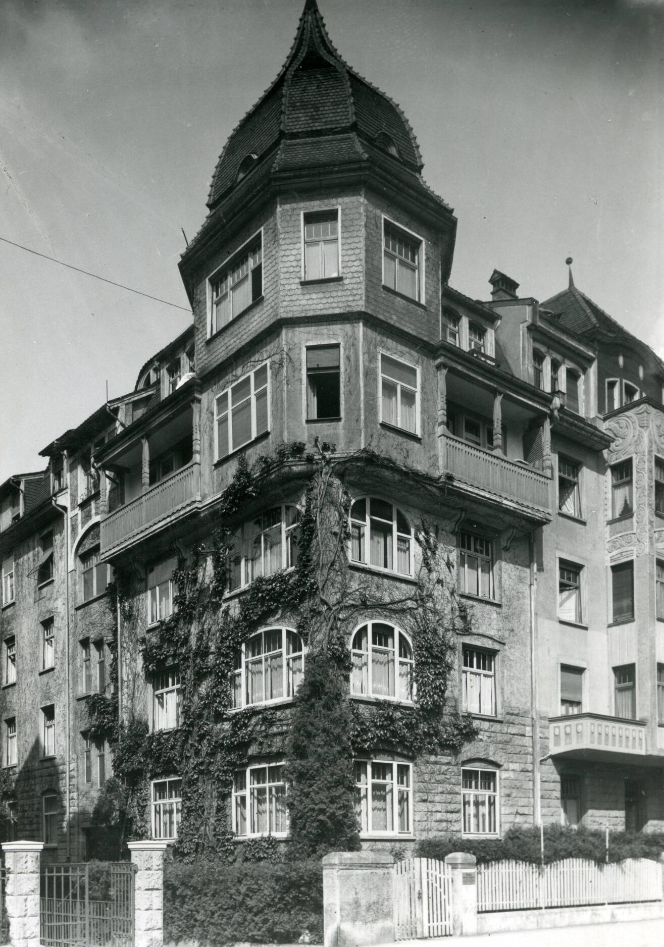 bauwerkstadt_muehlebachstrasse_bilder_website_historisches_foto_02.jpg